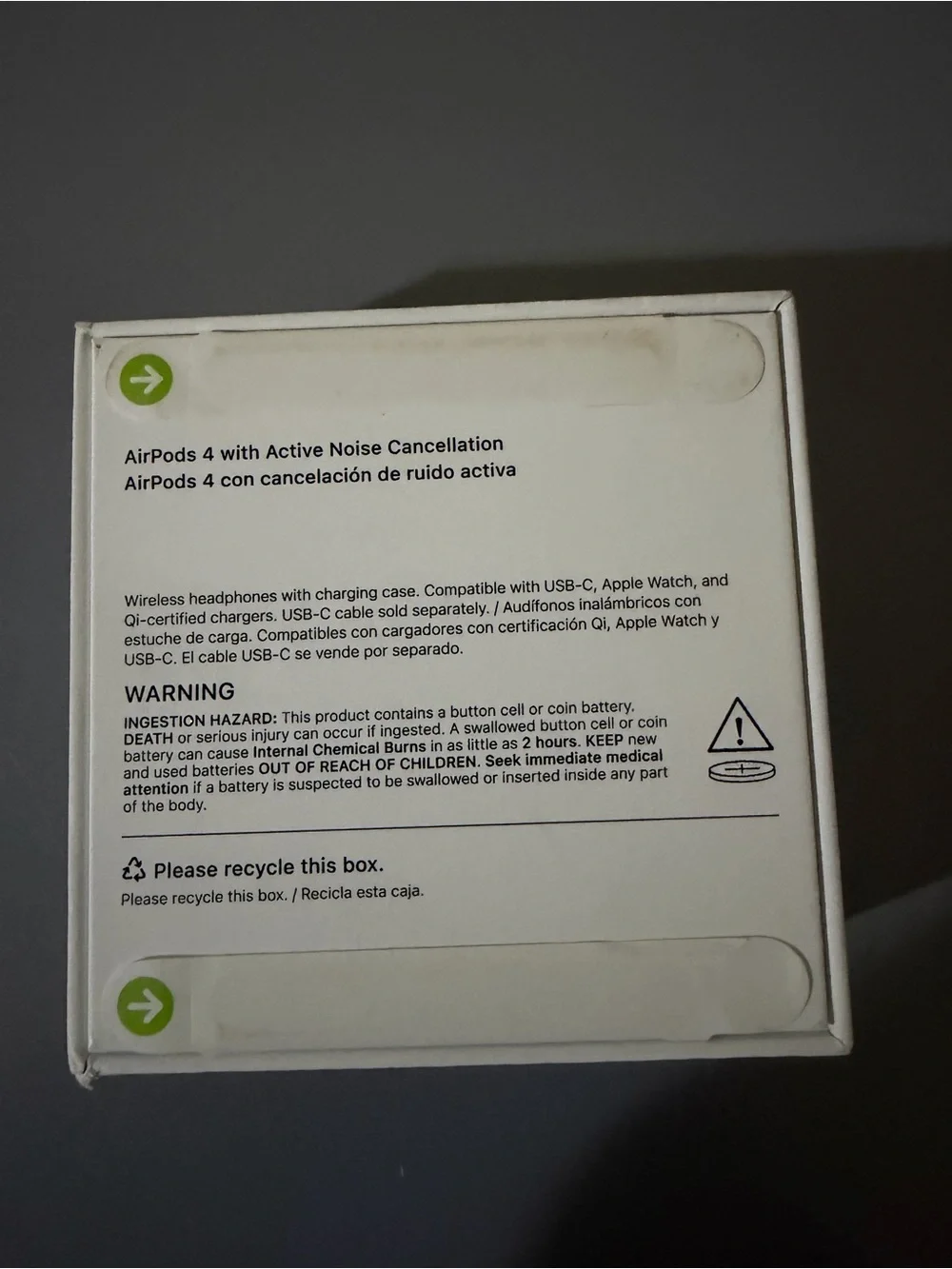 NWT- authentic Apple Airpods 4 - Active noise cancellation.